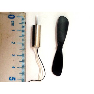Động cơ máy bay + cánh máy bay