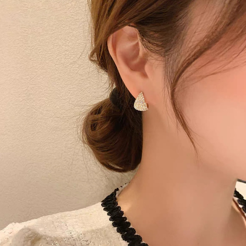 Bông Tai Tam Giác Hình Chữ C Đính Kim Cương Toàn Diện Phong Cách Hàn Quốc Cho Nữ