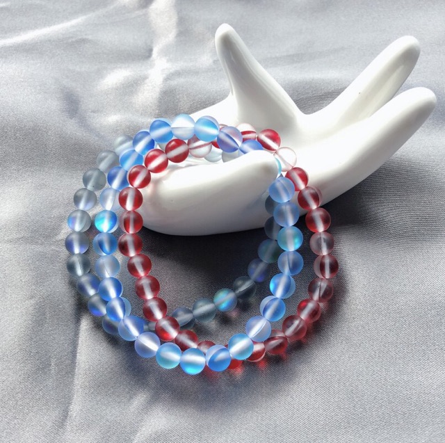 Vòng tay đá phản quang theo mệnh phong thủy