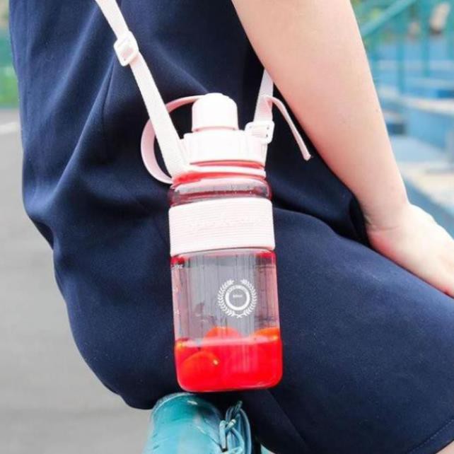 Bình  Nhựa 1L Có Ống Hút Và Dây Đeo