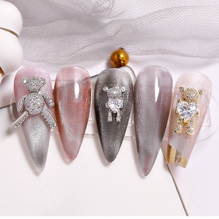 Charm Gấu Đá Ôm Tim Đá Trắng Cao Cấp Đính Móng