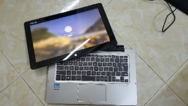 Laptop 2 trong 1 Asus Transformer TX300CA Core I5, SSD 128GB, Ram 4GB | BigBuy360 - bigbuy360.vn