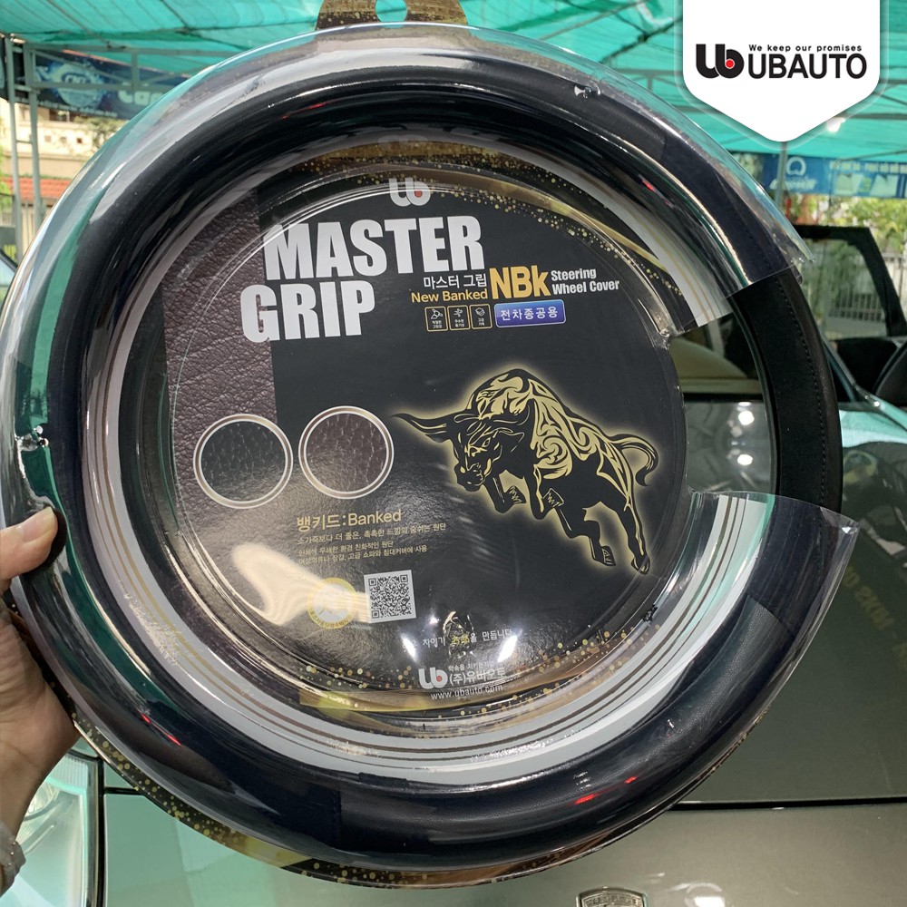 Bọc vô lăng New Banked cao cấp chính hãng UBAUTO phù hợp các dòng xe ô tô có vô lăng 36-38cm