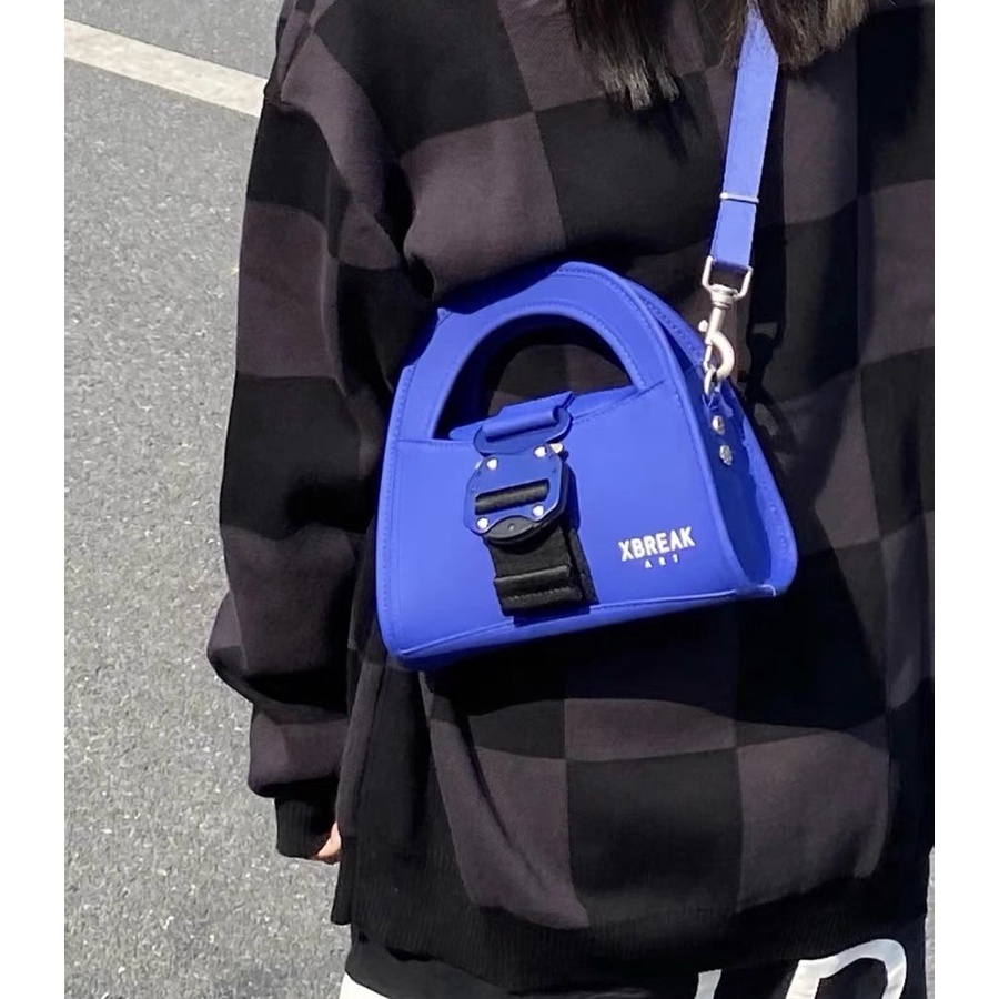 Túi Đeo Chéo Vai Hình Vuông 2022 Màu Xanh Thời Trang Đa Năng Có Khóa Cài Cho Nữ