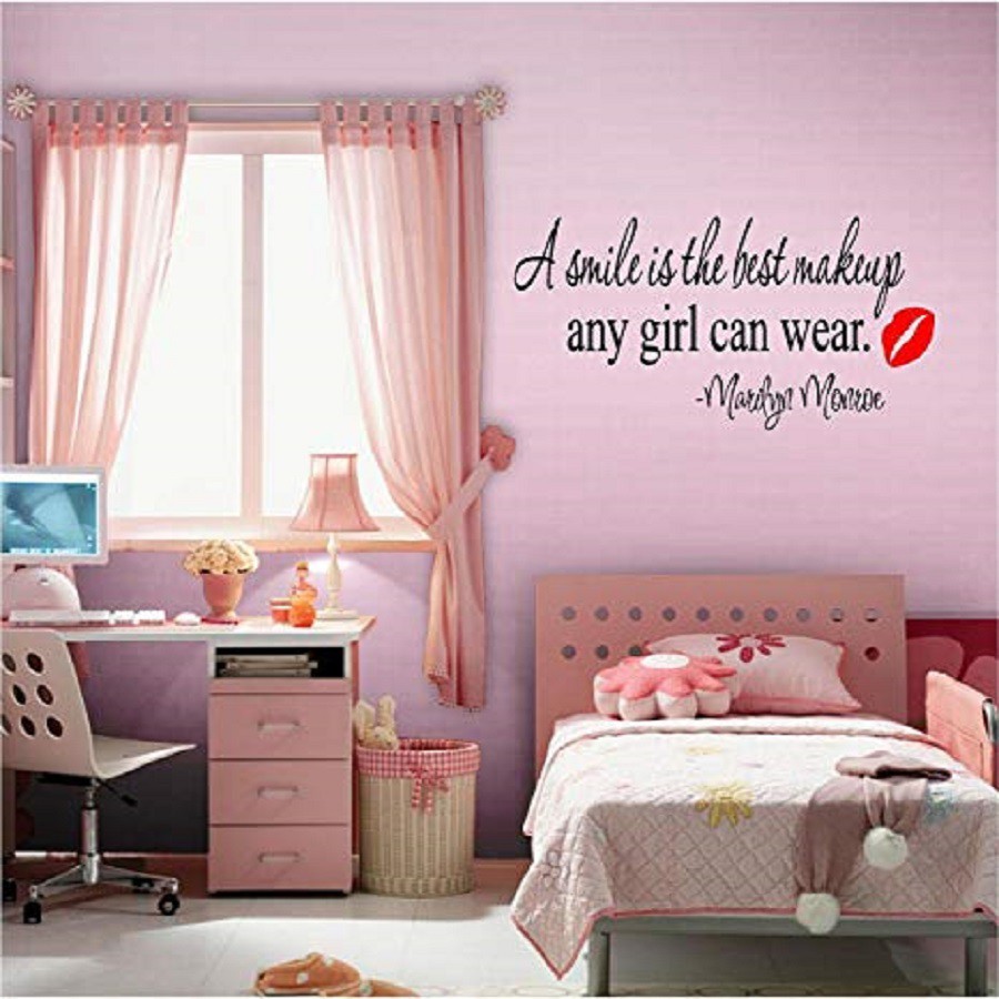 Decal dán tường chữ truyền động lực A SMILE IS THE BEST MAKE UP ENY GIRL CAN WEAR