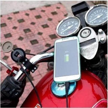 Sạc Điện Thoại Gắn Trên Xe Máy YueMal YF-121 -dc2572