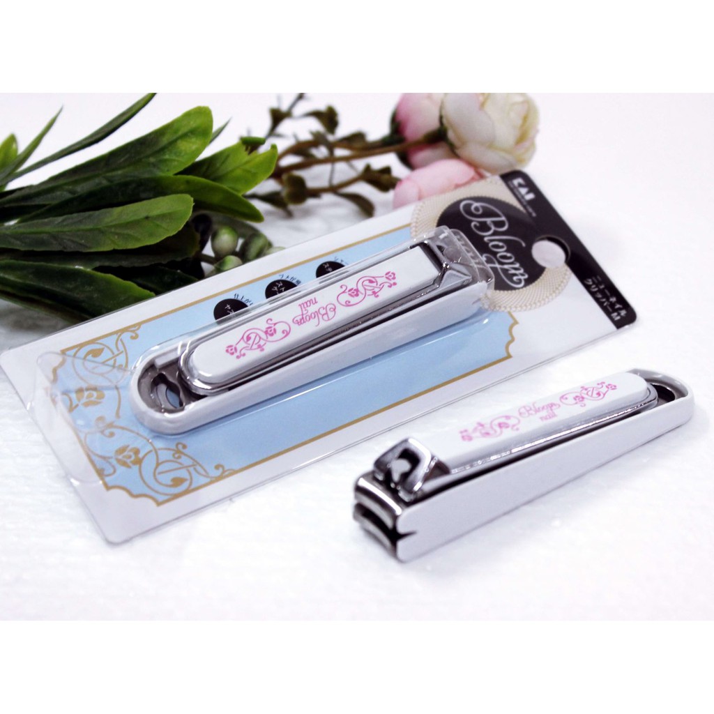 Bấm móng tay inox mẫu hoa văn Kai Razor (cỡ nhỏ)