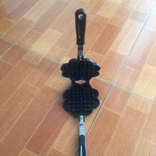 khuôn bánh kẹp tổ ong tàn ong trái tim bằng gang