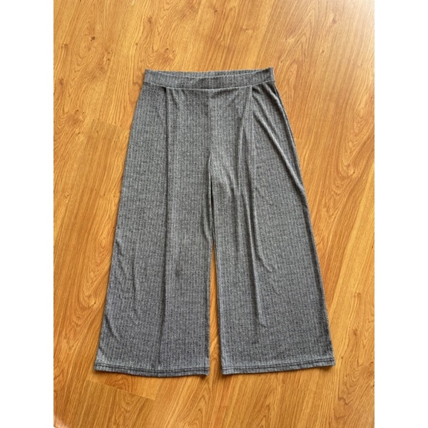 Quần 2hand ống loe eo 70-80cm