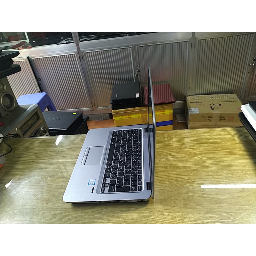Laptop HP 820 g3