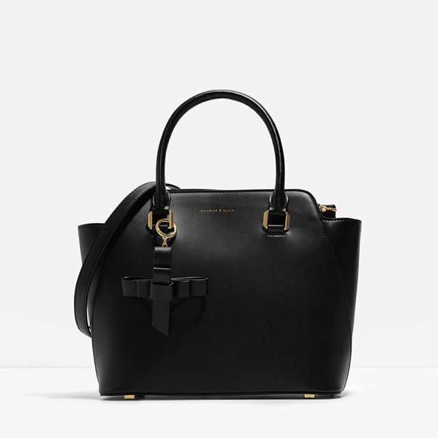 Charles and Keith dáng office