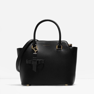 Charles and Keith dáng office