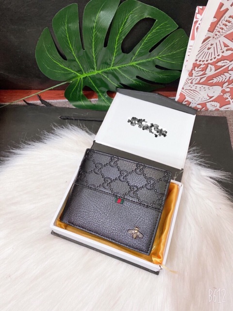 Ví nam hàng hiệu thời trang cao cấp da siêu xịn phong cách trẻ trung | BigBuy360 - bigbuy360.vn