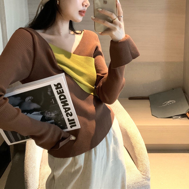 【77】 Áo sweater dệt kim dáng ôm màu sắc tương phản thời trang thu đông cho nữ