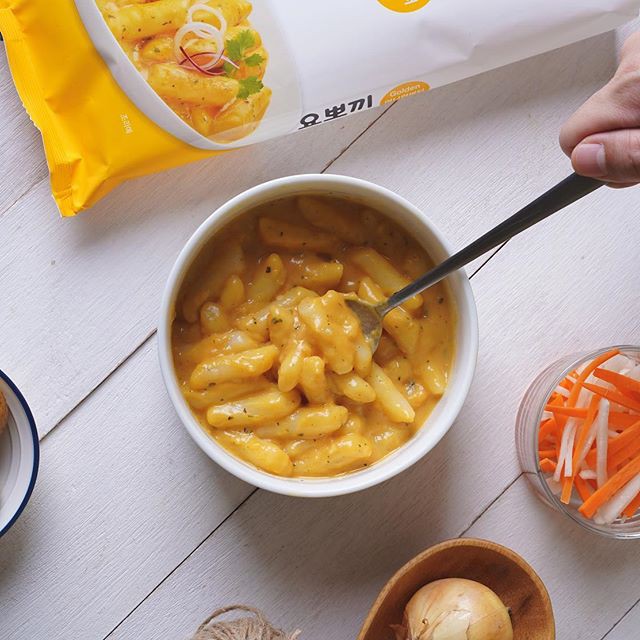 [7 Vị]  Bánh gạo Hàn Quốc Yopokki Topokki dạng cốc (Cay Ngọt, Phomai, Siêu Cay, Bơ Hành, Xốt Tỏi, Kim chi, Gà Cay) | BigBuy360 - bigbuy360.vn