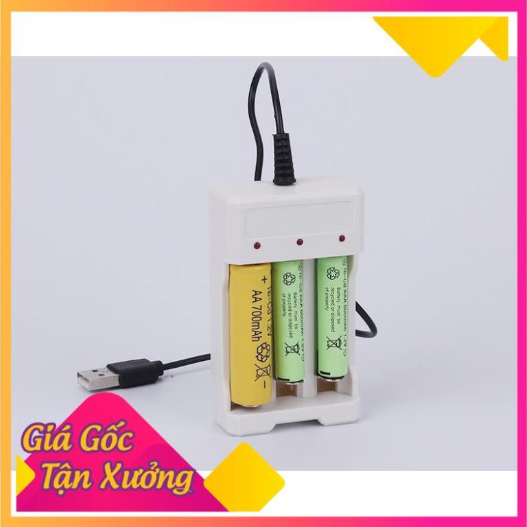 Bộ Sạc Pin Đa Năng 3 Khe Cho Pin AA, AAA Nguồn Usb Dùng Sạc Nhanh ⚡FREESHIP⚡ TP'S