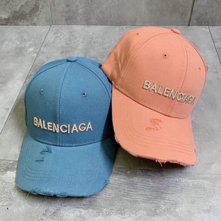 Mũ Balenciaga Rách