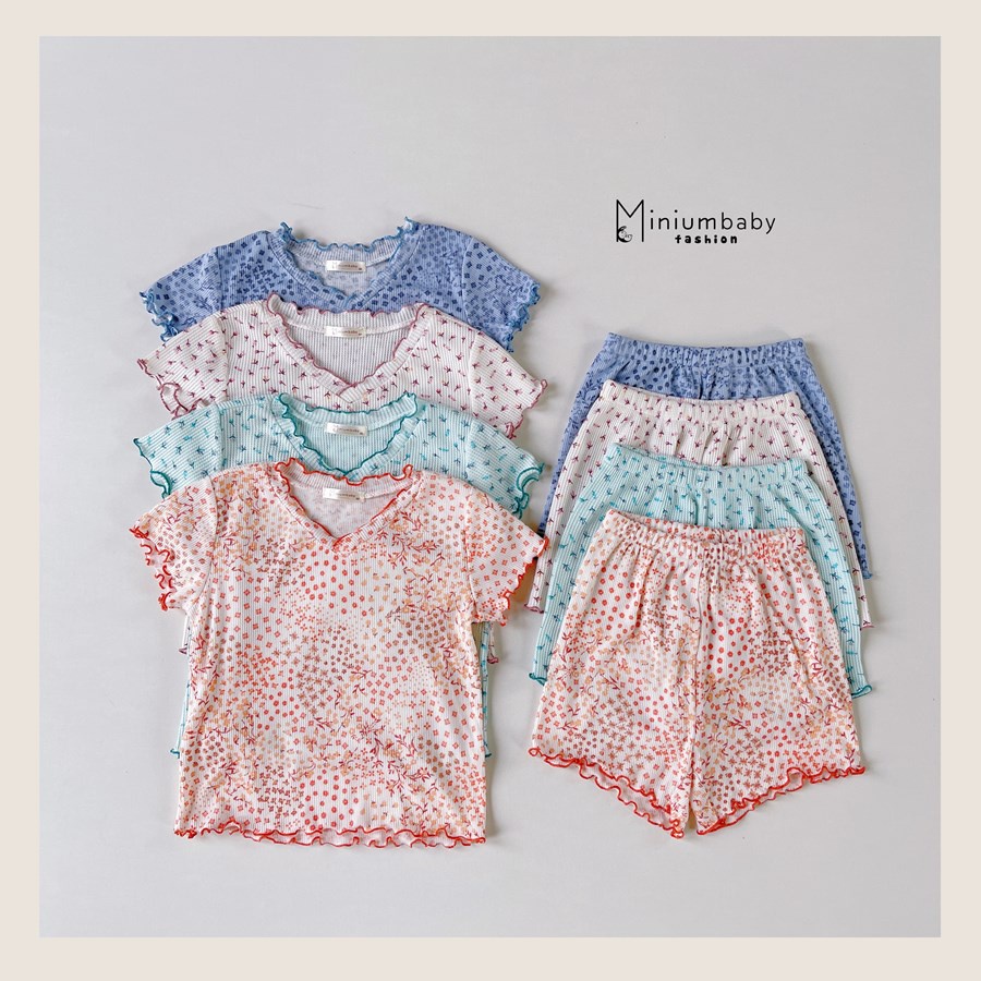 Bộ đồ cộc tay hoa viền bèo cổ tim bé gái chất liệu 100% cotton trẻ em mặc mùa hè miniumbabyfashion SB1245