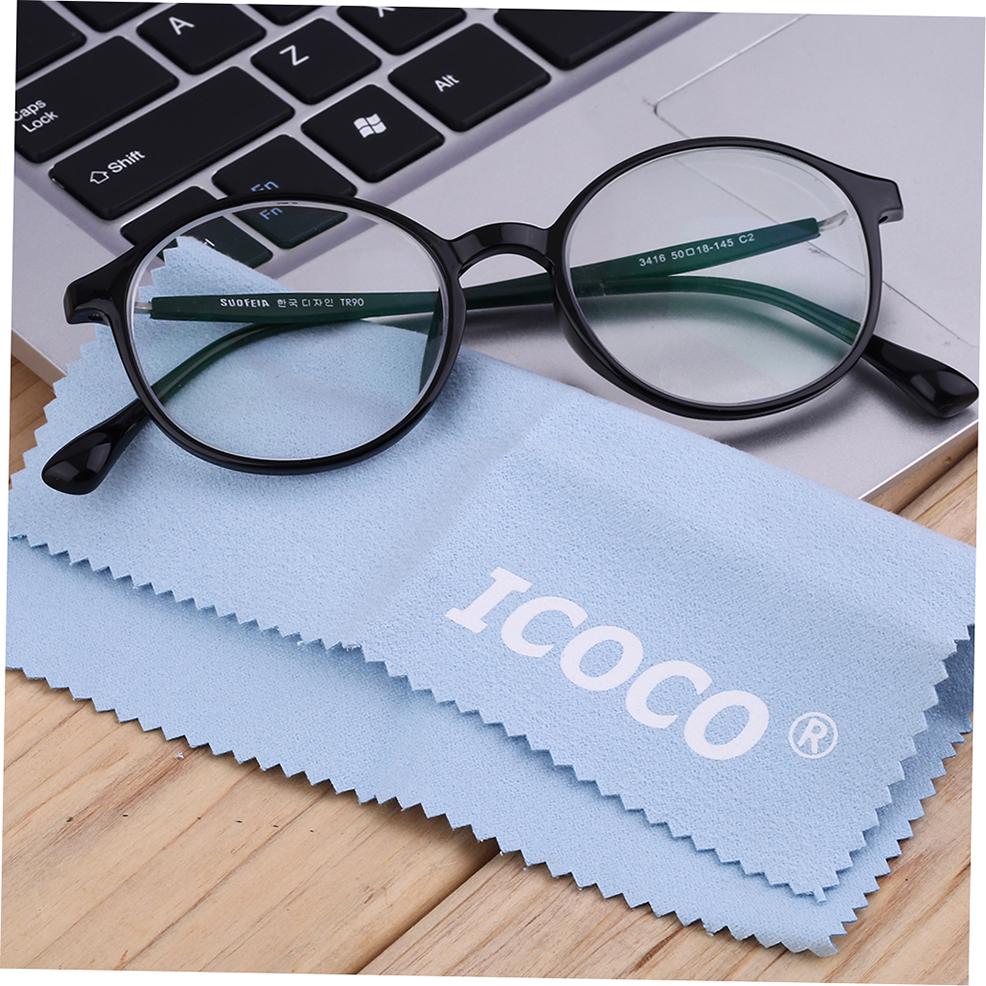 Khăn nhung mềm dùng để lau ống kính