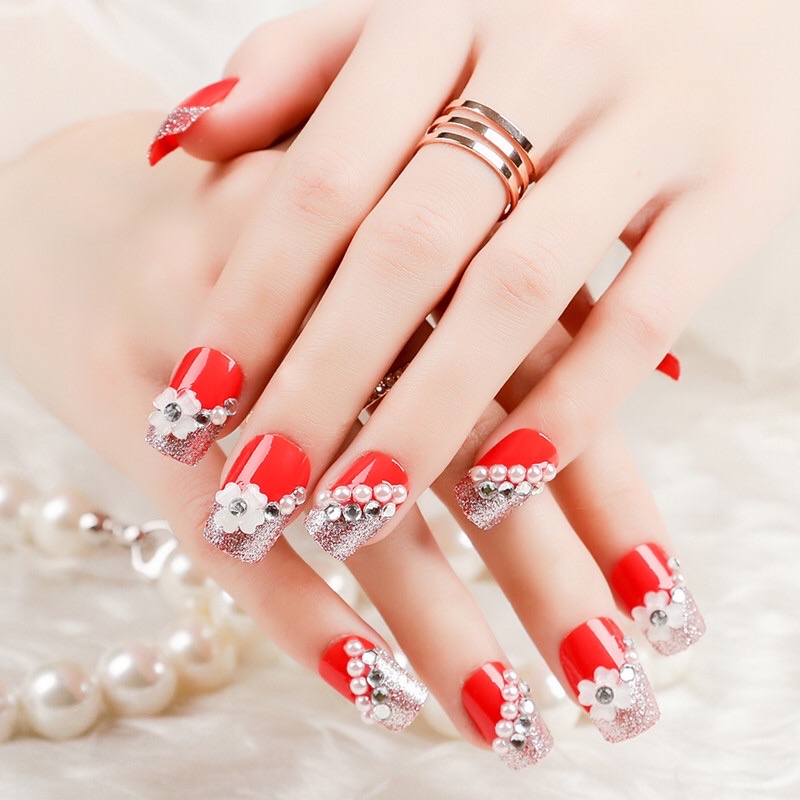 Bộ 24 Móng Tay Giả Màu Đỏ Hoạ Tiết Hoa Xinh Xắn Đáng Yêuaa