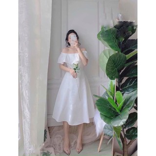 Đầm trễ vai xanh đỏ trắng