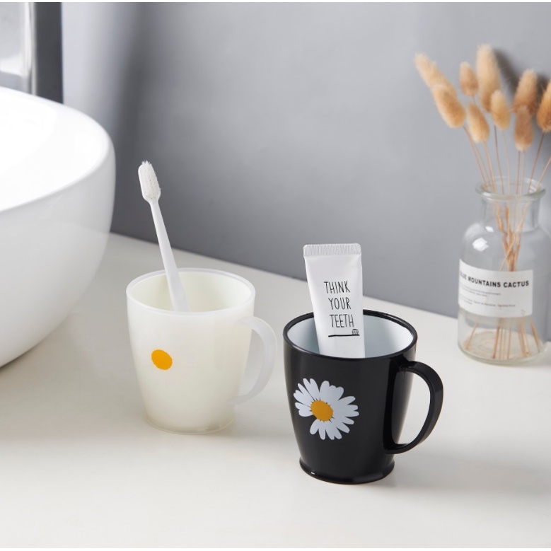 Ca uống nước ca đựng bàn chải họa tiết HOA CÚC