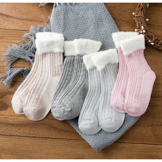 Tất, vớ trẻ em cổ lông siêu ấm áp hàng hãng Kids Sock cho bé