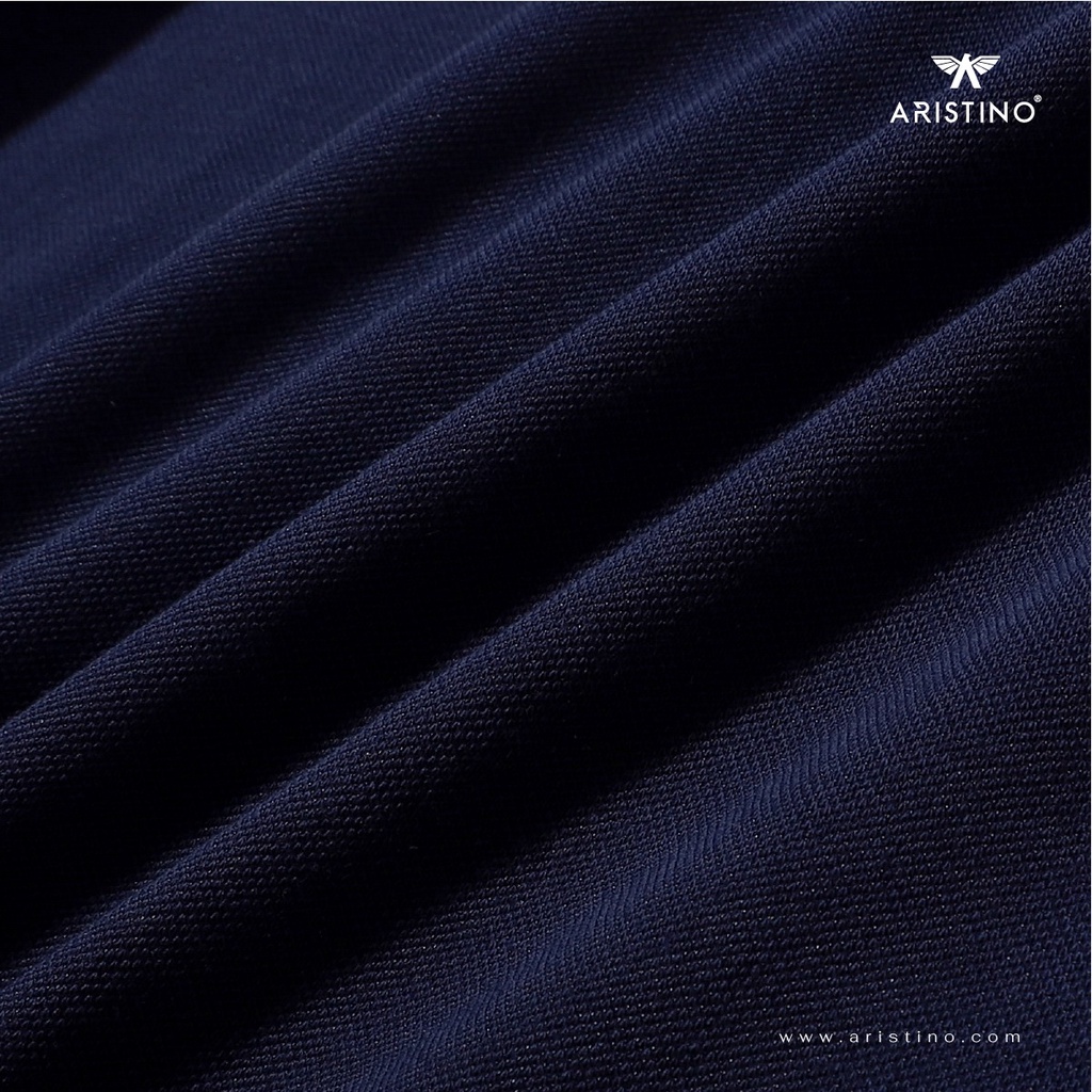 Áo polo nam ARISTINO chất liệu cotton mềm mại, cổ áo dệt rib, tay trái in họa tiết đầy tinh tế - APS026S1