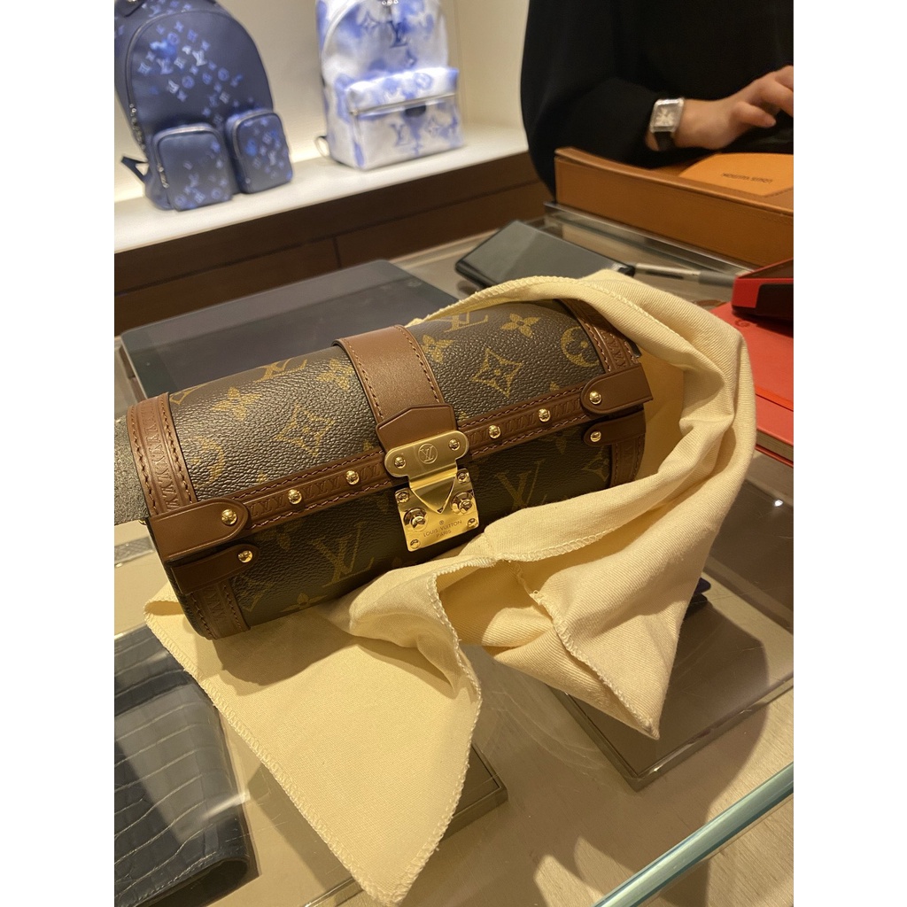 Túi đeo chéo da thật thời trang cao cấp Louis Vuitton LV thiết kế độc đáo, phong cách cá tính