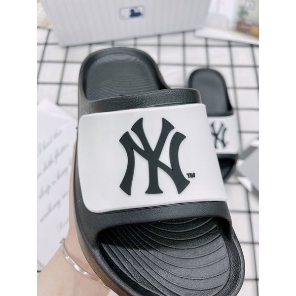 [CHÍNH HÃNG] DÉP MLB NỘI ĐỊA HÀN ĐÚC NGUYÊN KHỐI LOGO NY  -DÉP QUAI NGANG UNISEX - CÓ BILL MUA HÀNG