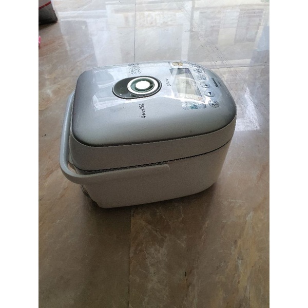 Nồi cơm điện cao tần nội địa Nhật Bản