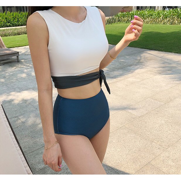 Bộ quần áo bơi đi biển dành cho bạn gái croptop bikini áo trắng quần xanh than mã L51 | WebRaoVat - webraovat.net.vn