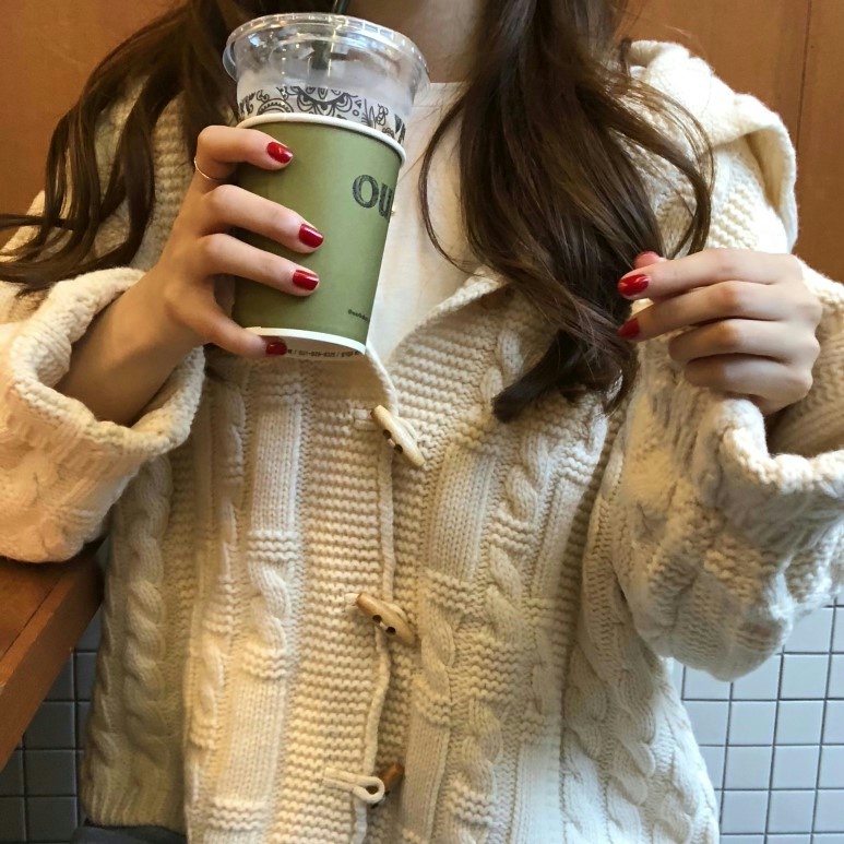 Áo khoác len màu sắc thời trang kiểu dáng cho nữ