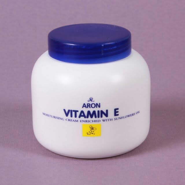 Vitamin E Hàng Thái Lan Chống Nẻ