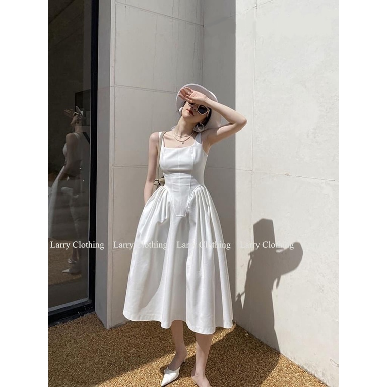 Đầm thiết kế nữ váy ba lỗ dáng dài xếp ly cổ vuông chiết eo vải thô hàn trơn thời trang thiết kế Larry Clothing V553