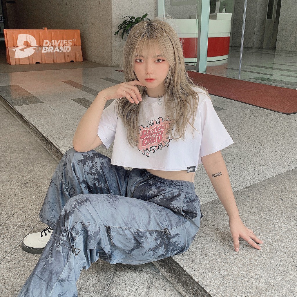 Áo croptop nữ form rộng tay lỡ màu trắng - White Cute Paint Croptop - Davies brand. | BigBuy360 - bigbuy360.vn