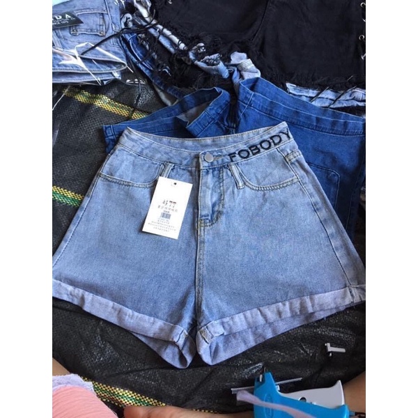 Quần short jean rách, Quần đùi nữ Quảng Châu cao cấp, năng động