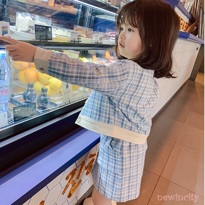 Set Áo Sơ Mi Dài Tay Và Chân Váy Họa Tiết Ca Rô Phong Cách Hàn Quốc Đáng Yêu Dành Cho Bé Gái