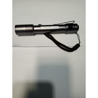 Đèn pin cầm tay cao cấp điều chỉnh được hội tụ (ALUMI FOCUS CONTROL TORCH 2AA BLACK) A&TK NHẬT BẢN – MNR-002B
