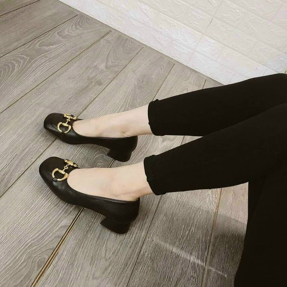 Giày bít nữ khóa D đế vuông 5 phân đen. Chất da bóng mềm cao cấp