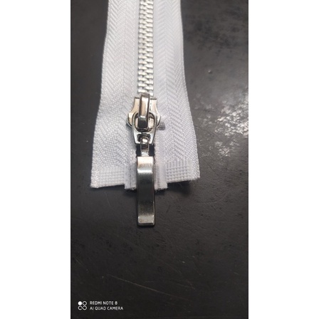 Dây kéo đầu kim loại