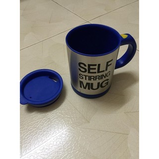 Cốc tự khuấy