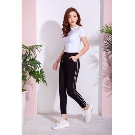 Quần Jogger Nam_Nữ 2 Sọc nhỏ ống SUÔNG thun poly. Phong Cách Thể Dục Thể Thao Năng Động Cá Tính Unisex.