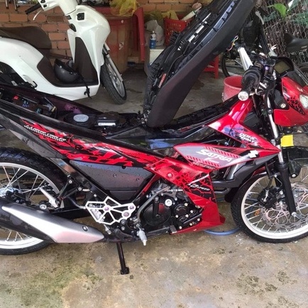 Tem Rời Suzuki Satria Báo Đốm Dán Xe Đỏ Phối Tem Đen