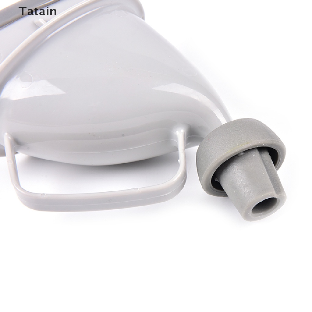 Phễu đi vệ sinh thiết kế nhỏ gọn tiện dụng cho nữ