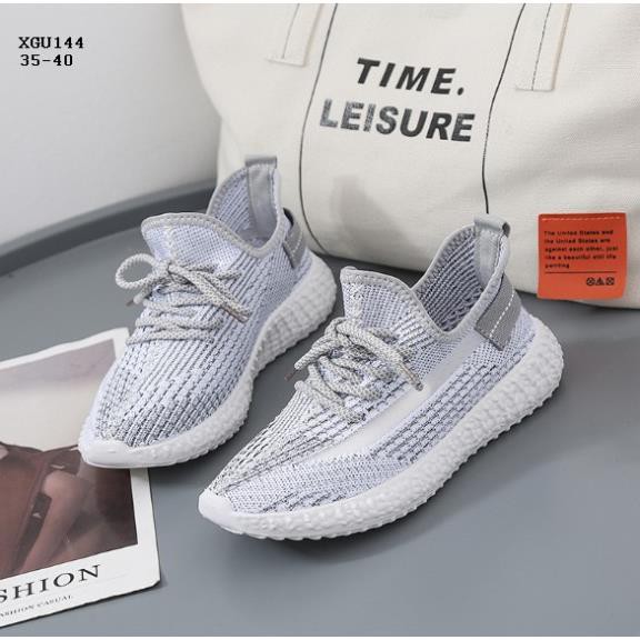 XGU144 Giày sneaker nữ lưới dệt cá tính