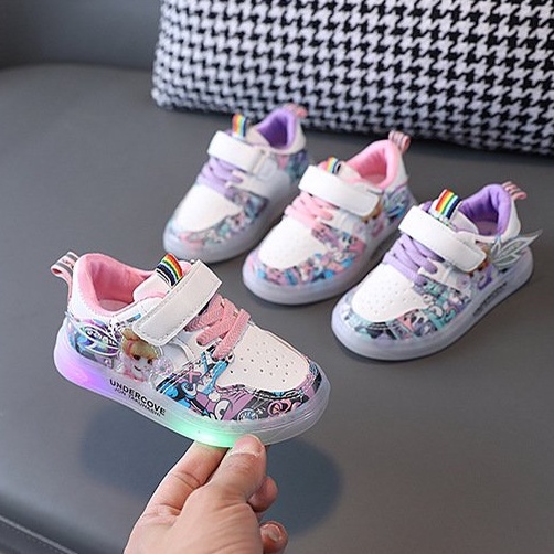Giày thể thao cho bé có đèn led hàng Quảng Châu full box bé gái LED881