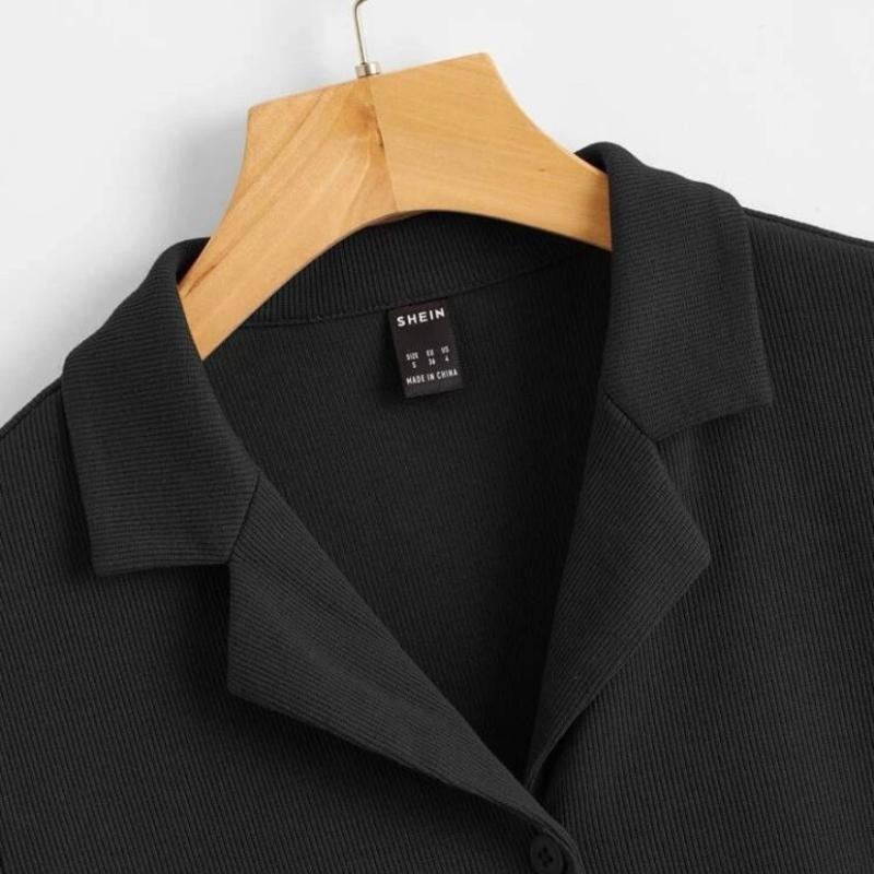 Áo Croptop Cổ Vest Màu Đen Polo Nữ Ngắn Tay Vải Thun Tăm Co Giãn Thoáng Mát Croptop ngắn tay Ulzzang I'm Basic