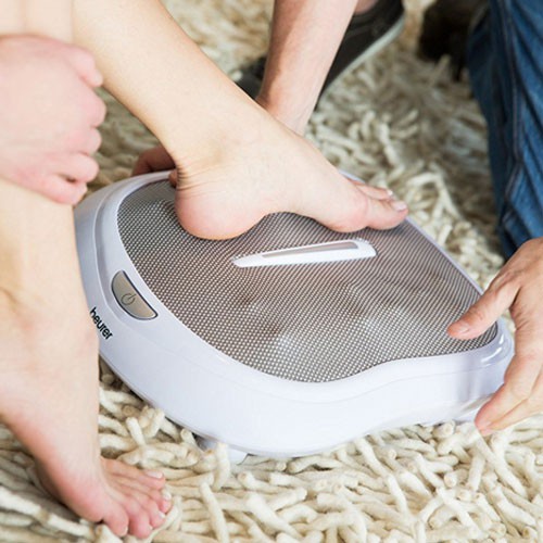 Máy massage chân hồng ngoại rung Beurer FM60