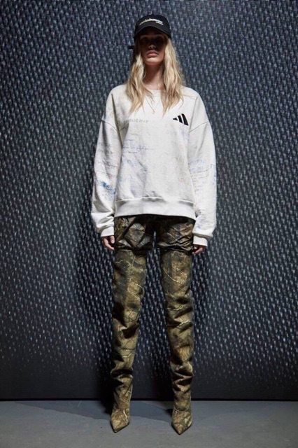 ÁO THUN TAY DÀI ADIDAS